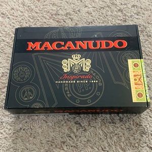 Macanudo Inspirado Cigar Box